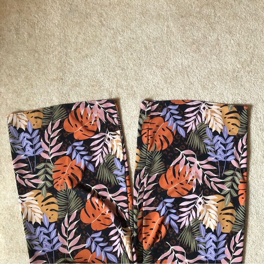 Boutique cropped jumpsuit - Picture 3 of 4